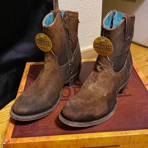 Corral Lamb Shin Booties